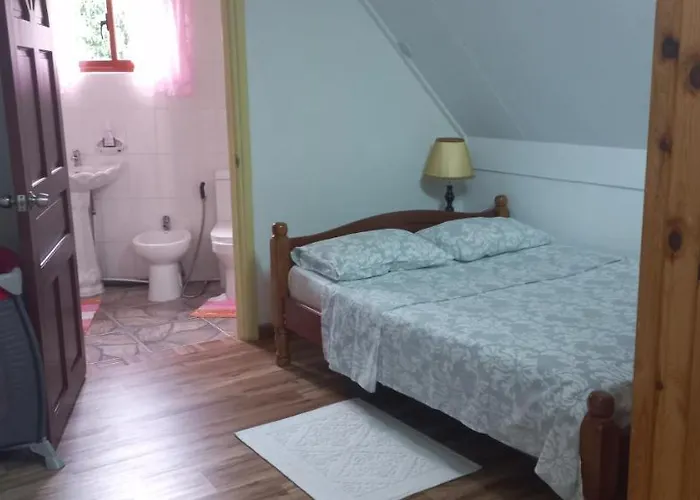 Loversnest Self Catering Affittacamere Anse aux Pins