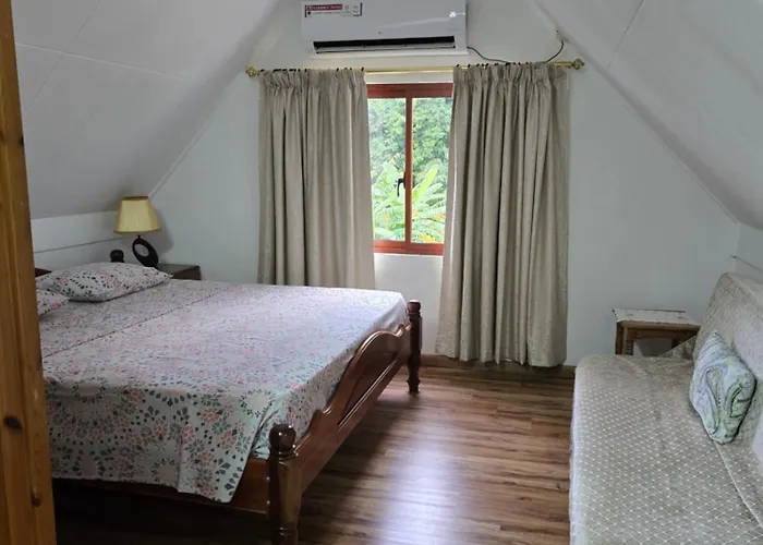 Loversnest Self Catering Affittacamere 4*